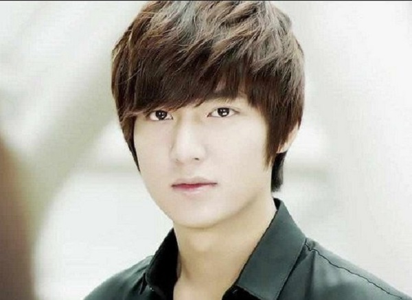 Kiểu tóc nam tỉa layer dài