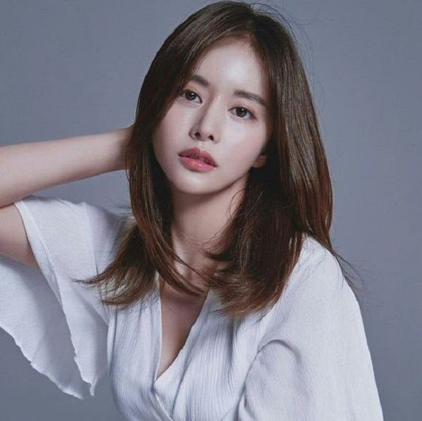 kiểu tóc nữ tỉa layer không mái