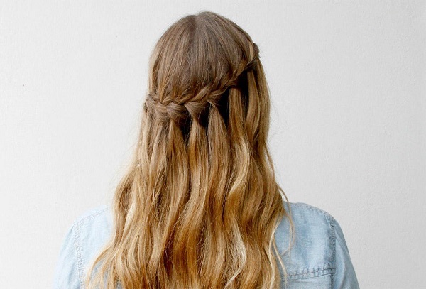 Tết tóc thác nước