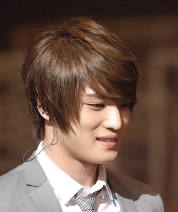 những màu tóc đẹp cho nam nâu vàng