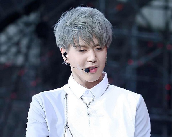 những màu tóc đẹp cho nam khói bạc