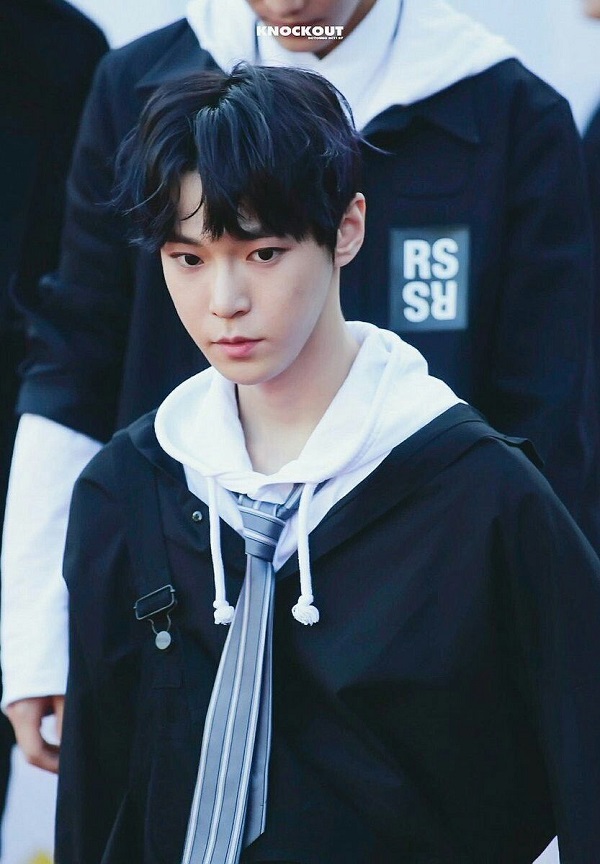 những màu tóc đẹp cho nam xanh đen