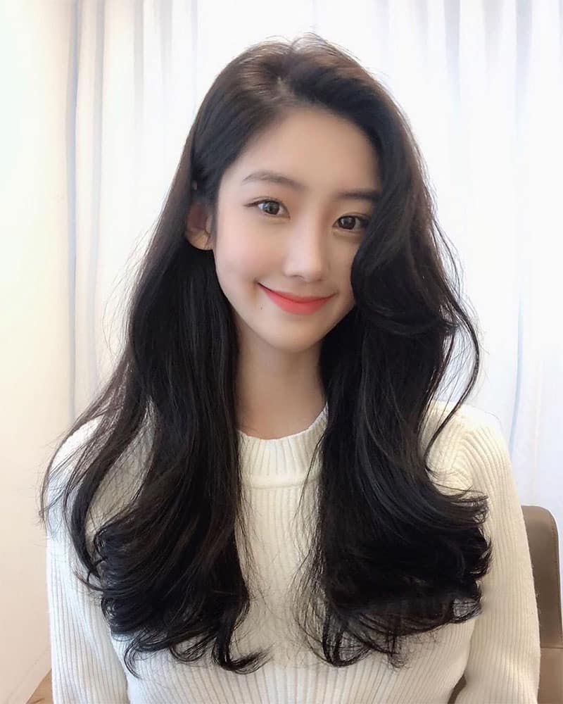 Tóc dài uốn đuôi cực đẹp