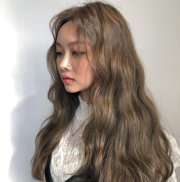 tóc màu nâu tây ánh rêu