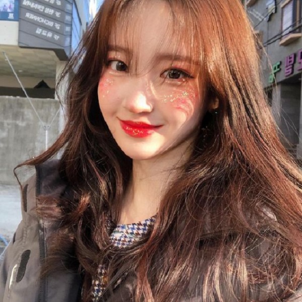 tóc màu nâu tây ánh đồng