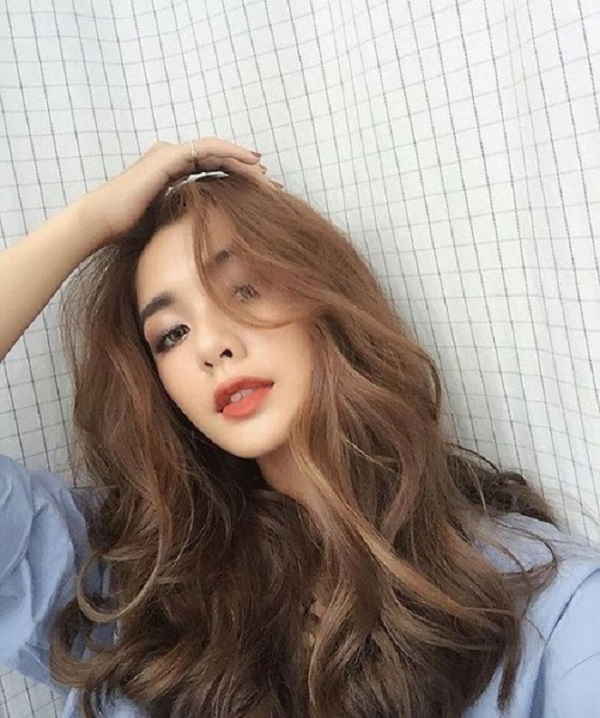 tóc màu nâu tây sẫm