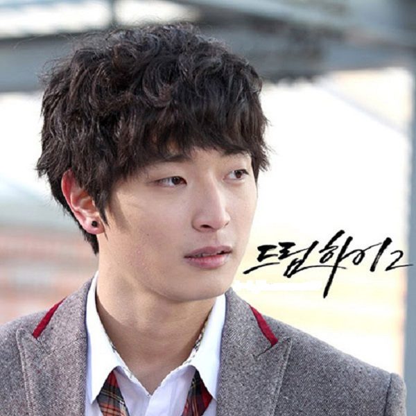 các kiểu tóc ngắn gọn mặt tròn