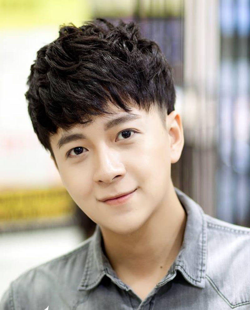 các kiểu tóc xoăn ngắn