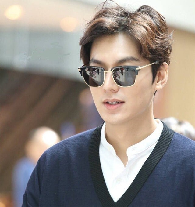 các kiểu tóc xoăn ngắn