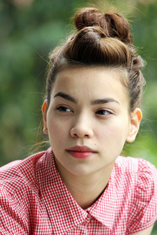 cách kẹp tóc mái ngược xoắn