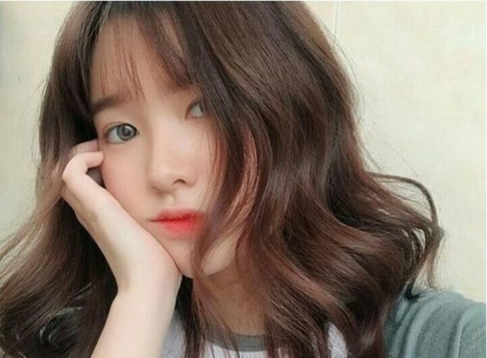 Hướng dẫn cách phân biệt tóc giả từ tóc thật và tóc giả sợi tổng hợp