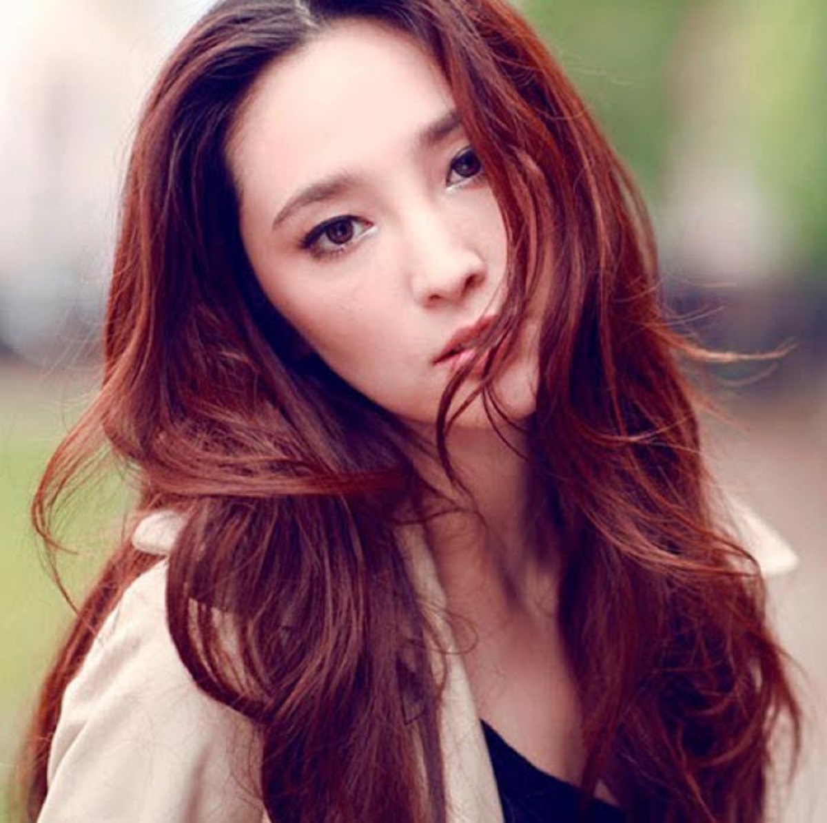 Da trắng nhuộm tóc màu gì