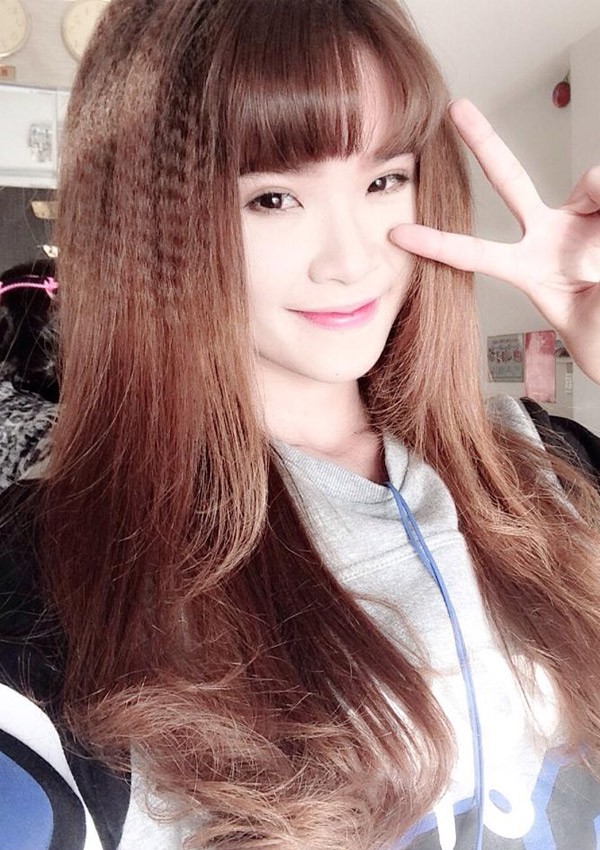 kiểu tóc dài cho mặt tròn