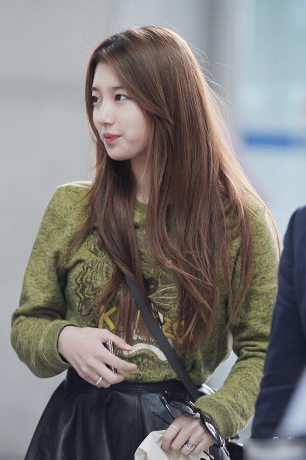 kiểu tóc dài cho mặt tròn