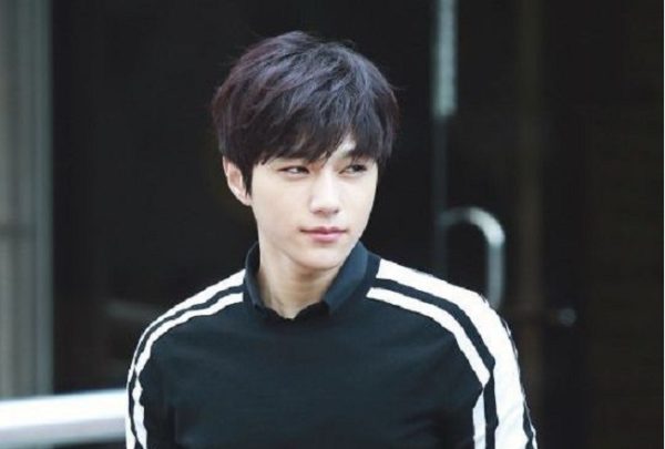 kiểu tóc nam layer mái thưa nhọn