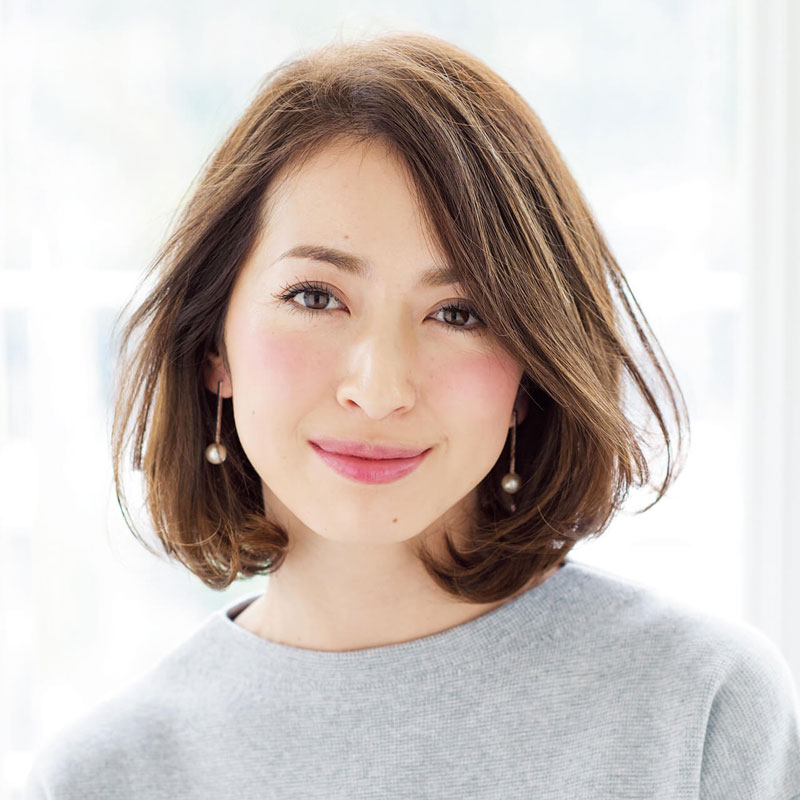 tóc ngang vai cho tuổi 40