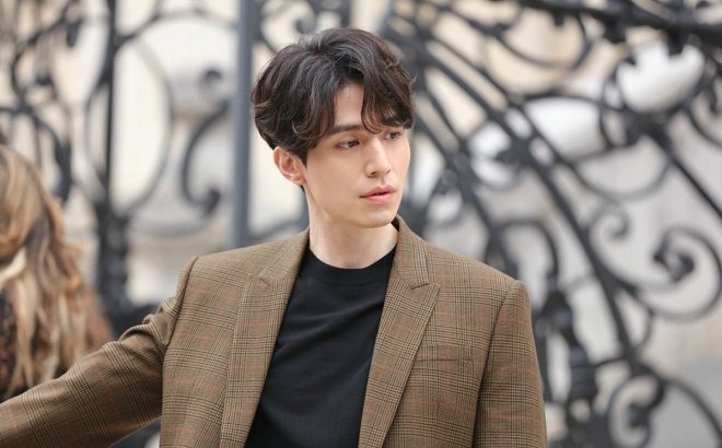 kiểu tóc side part uốn