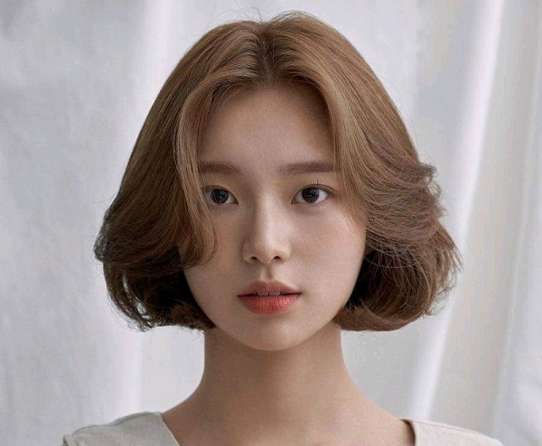 mặt vuông chữ điền để tóc gì