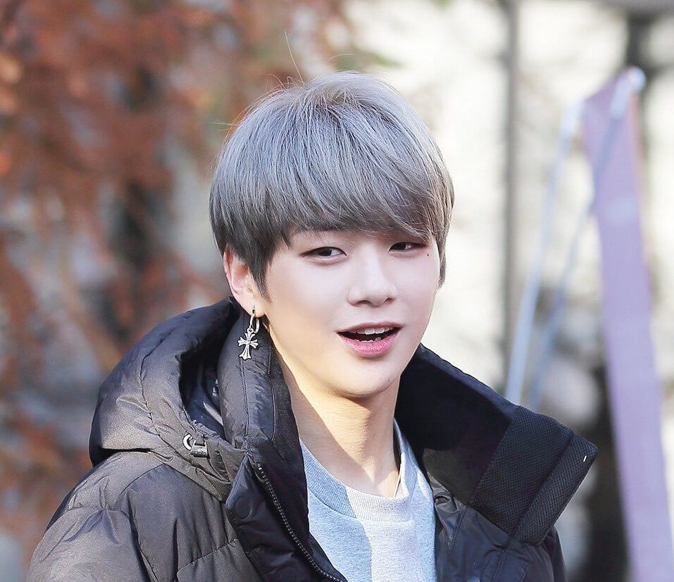 tóc nam hot 2020 rêu khói