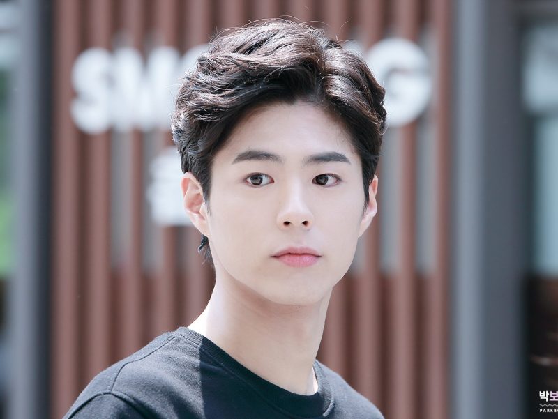 kiểu tóc side part cho nam mặt tròn