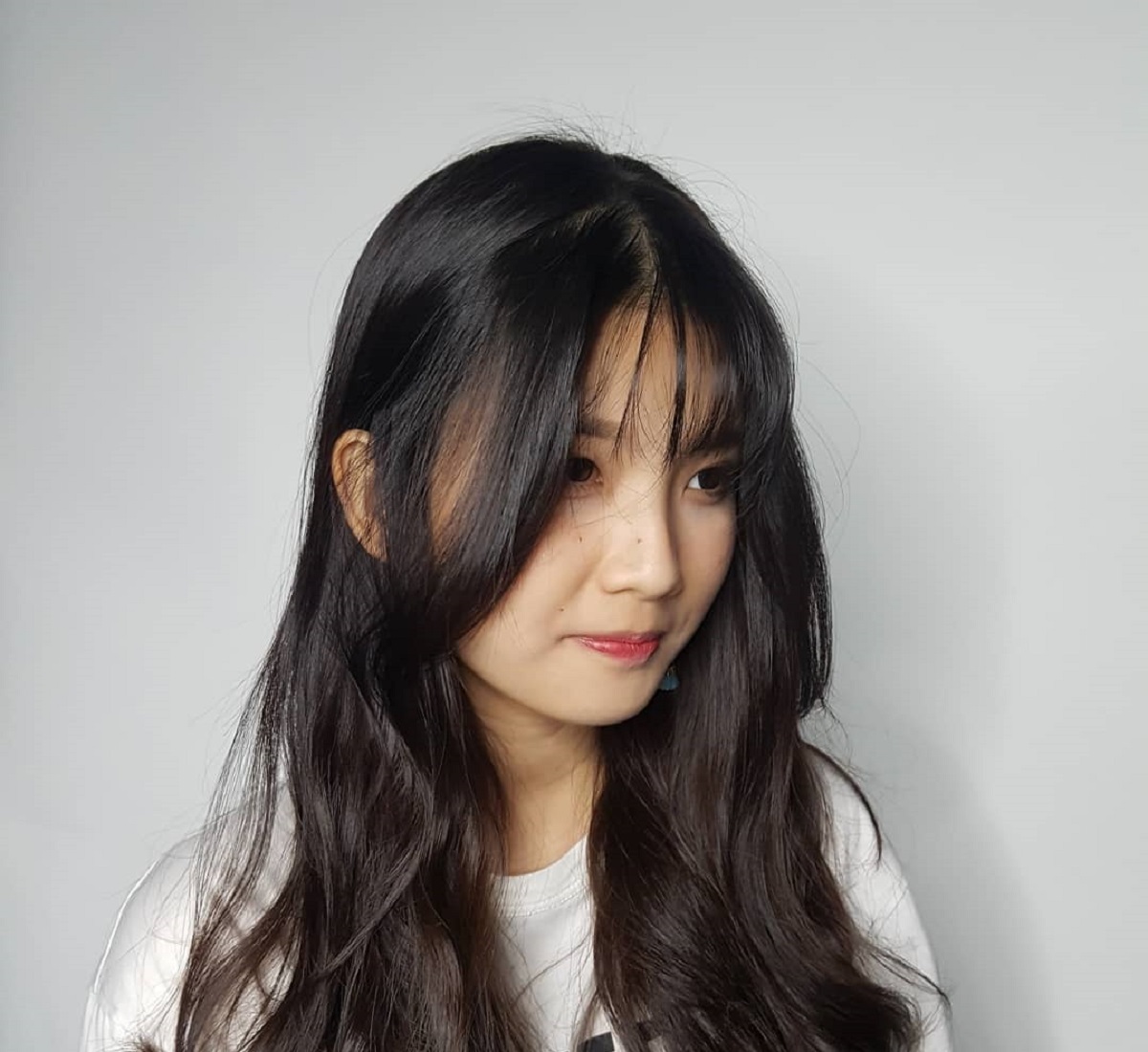 tóc mái lưa thưa hợp với khuôn mặt nào