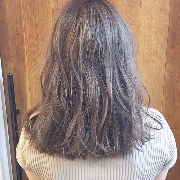 Tóc màu nâu than chì