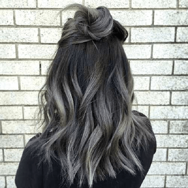 kiểu tóc màu than chì nhuộm ombre