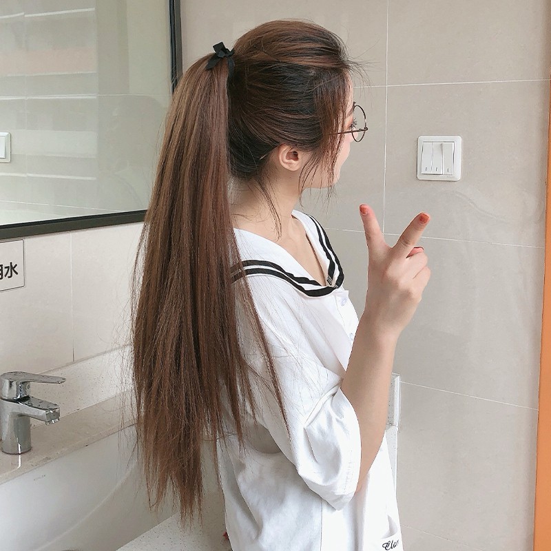 tóc thằng dài buộc cao