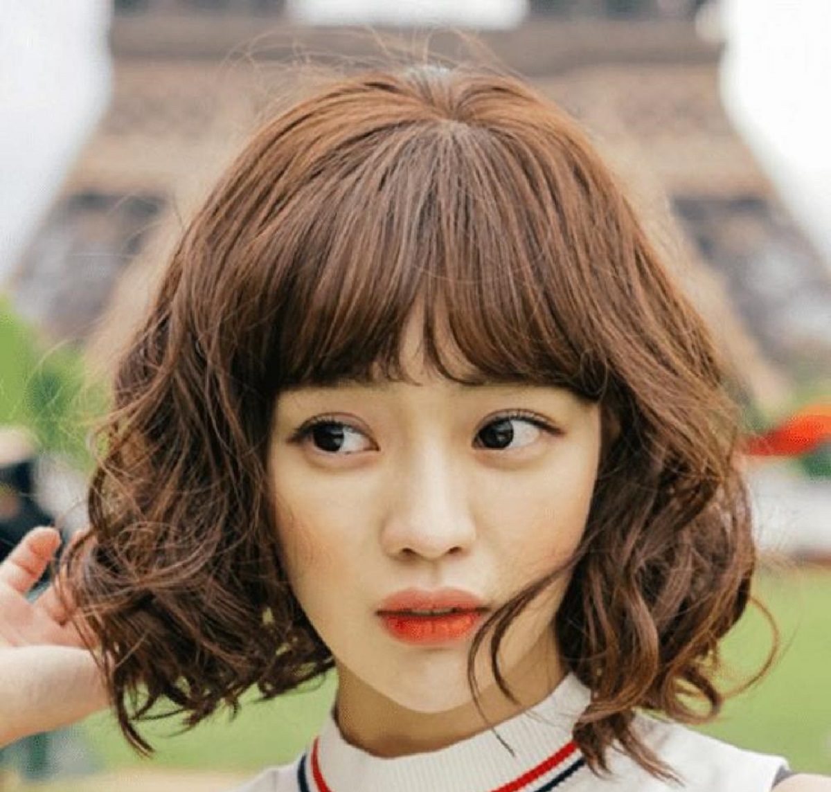 trán cao để tóc gì