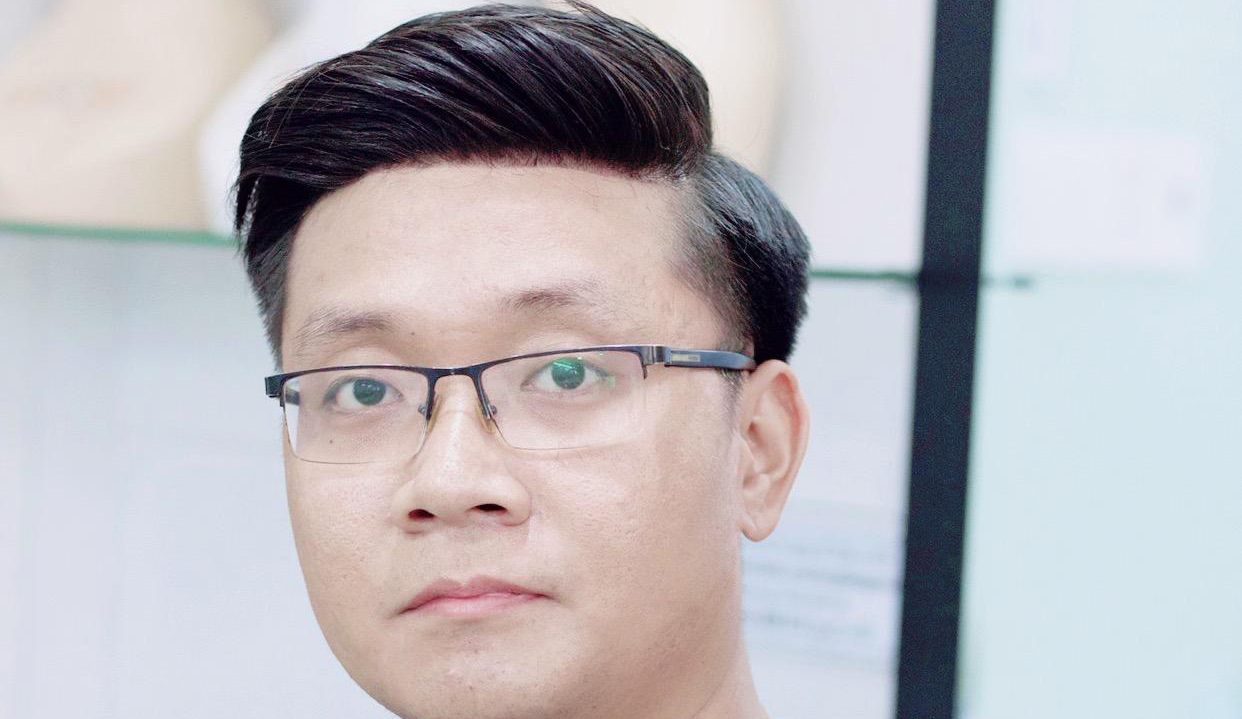 Cách dán tóc giả nam: Hướng dẫn chi tiết