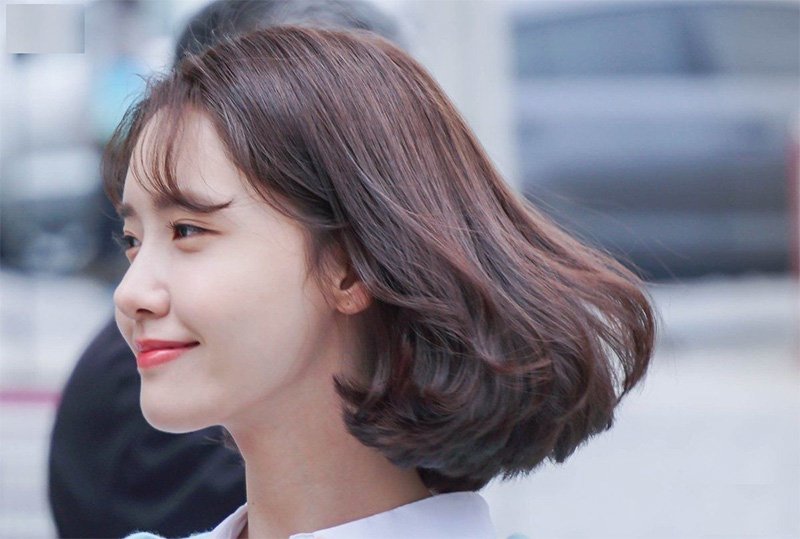Top 7 kiểu tóc ngắn uốn cụp đẹp cho nữ đáng thử nhất 2021